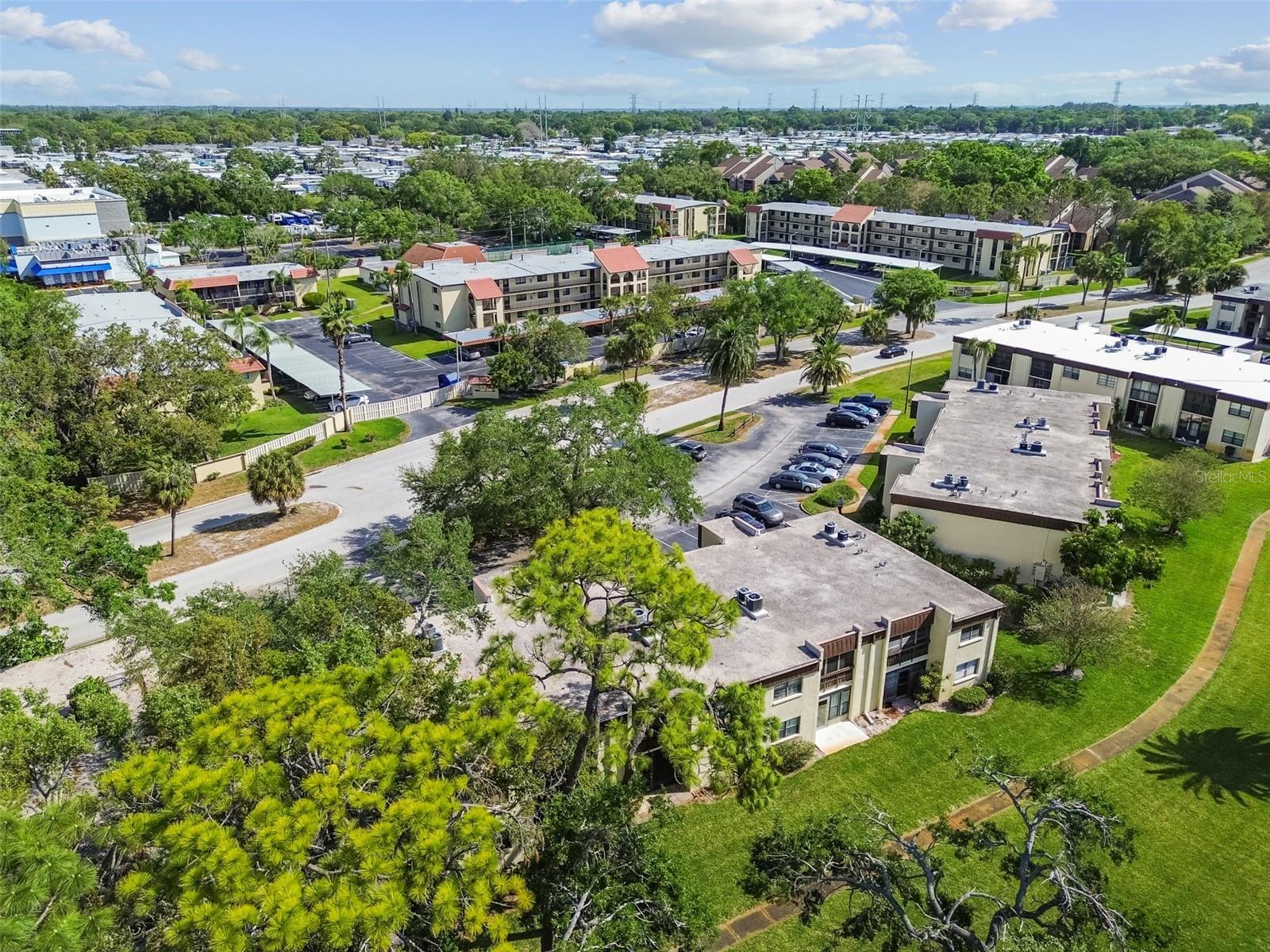 2400 WINDING CREEK BLVD #2-201, CLEARWATER, FL, 33761