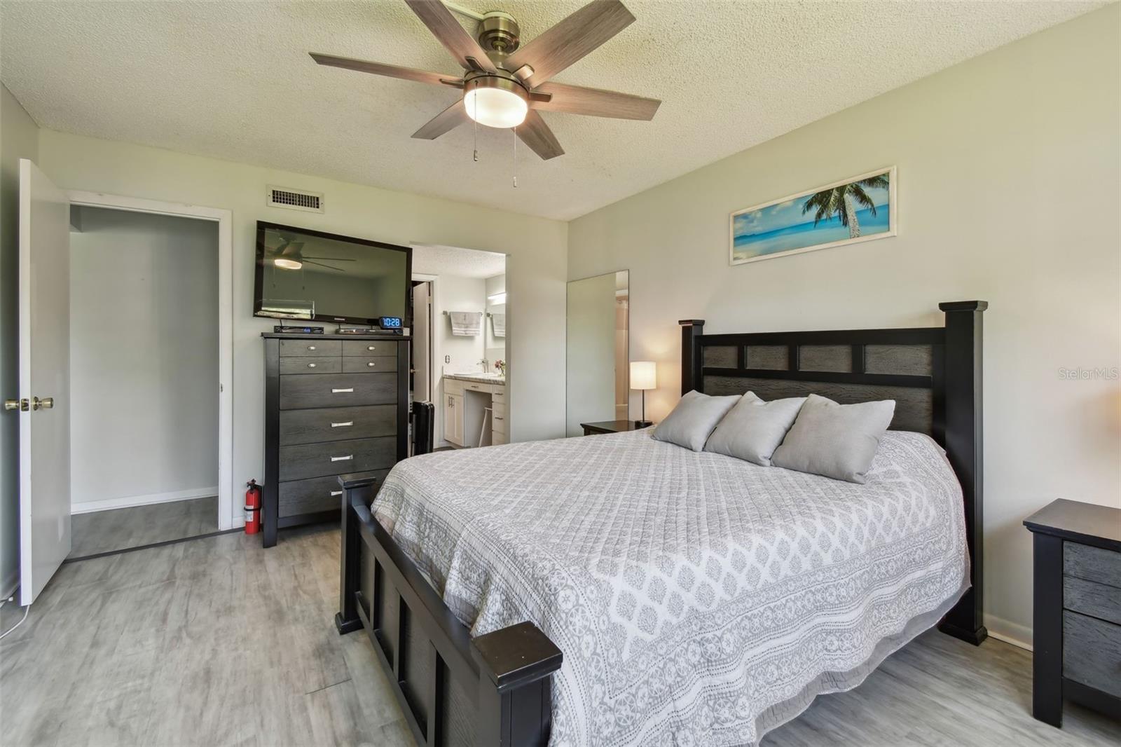 2400 WINDING CREEK BLVD #2-201, CLEARWATER, FL, 33761