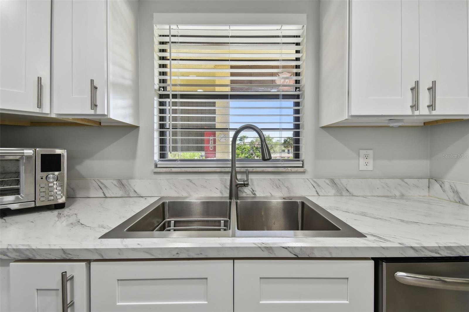 2400 WINDING CREEK BLVD #2-201, CLEARWATER, FL, 33761