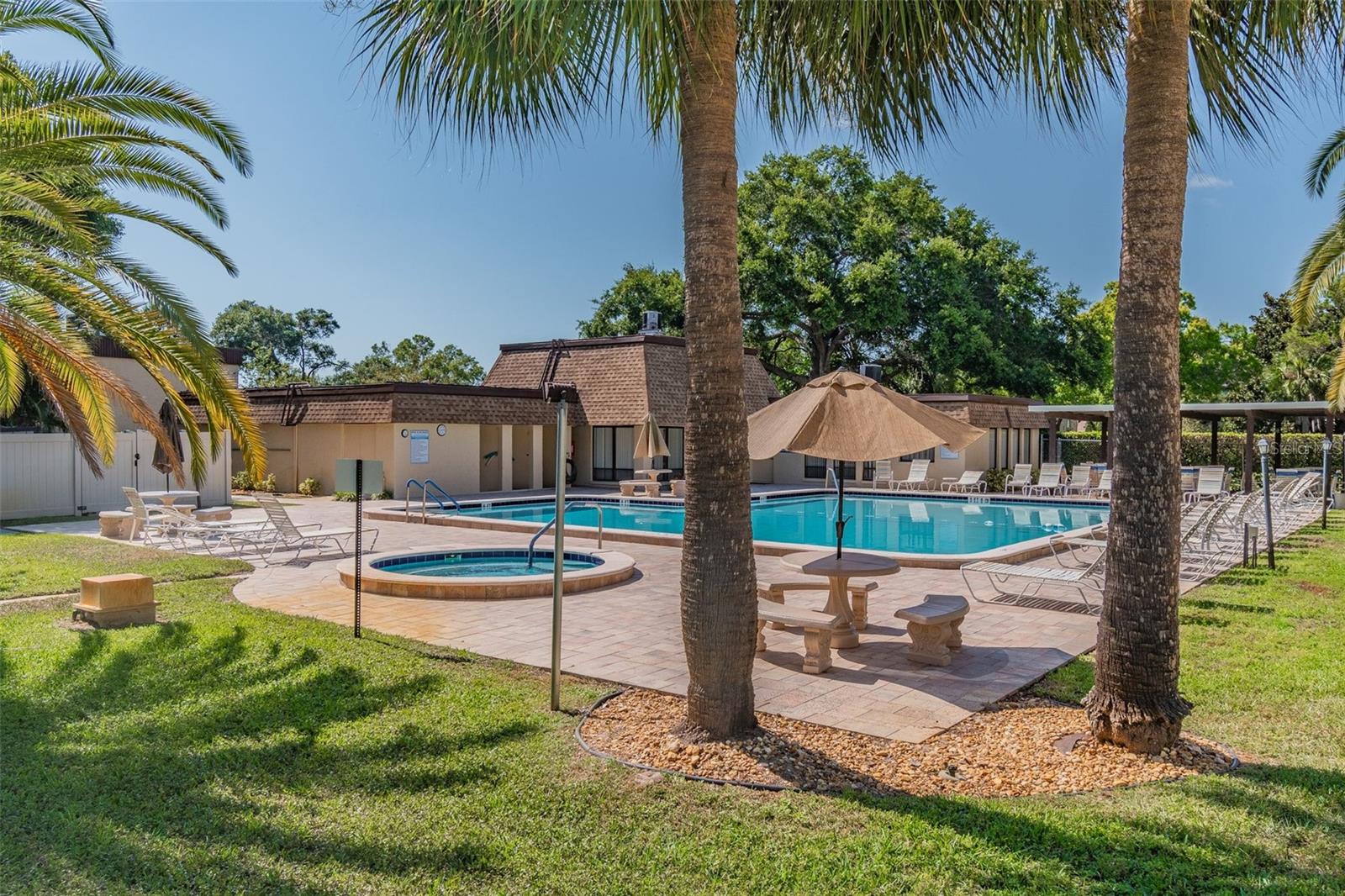 2400 WINDING CREEK BLVD #2-201, CLEARWATER, FL, 33761