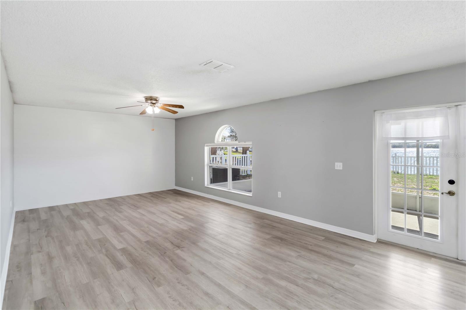 12757 LAKE VISTA DR, GIBSONTON, FL, 33534