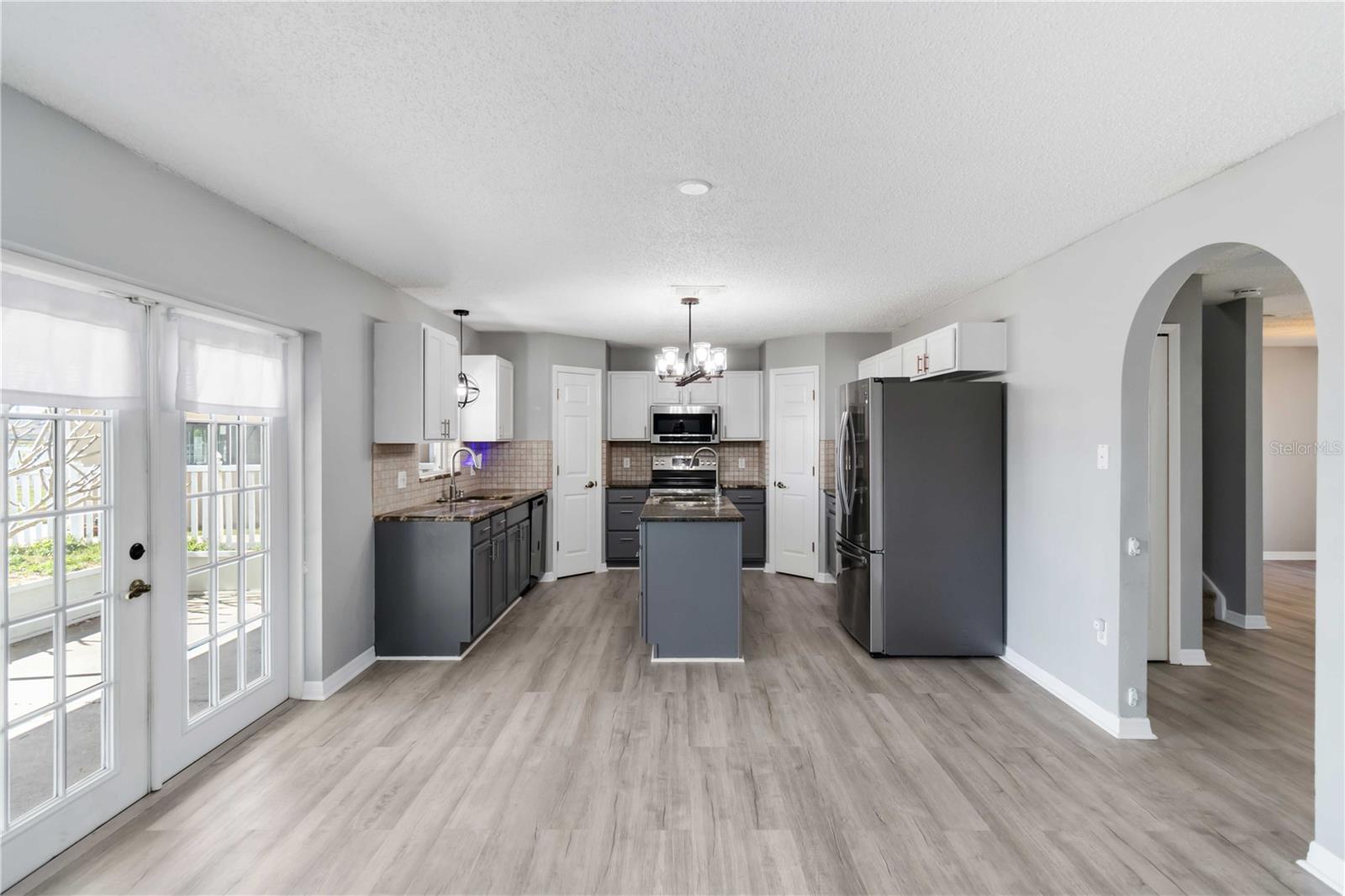 12757 LAKE VISTA DR, GIBSONTON, FL, 33534