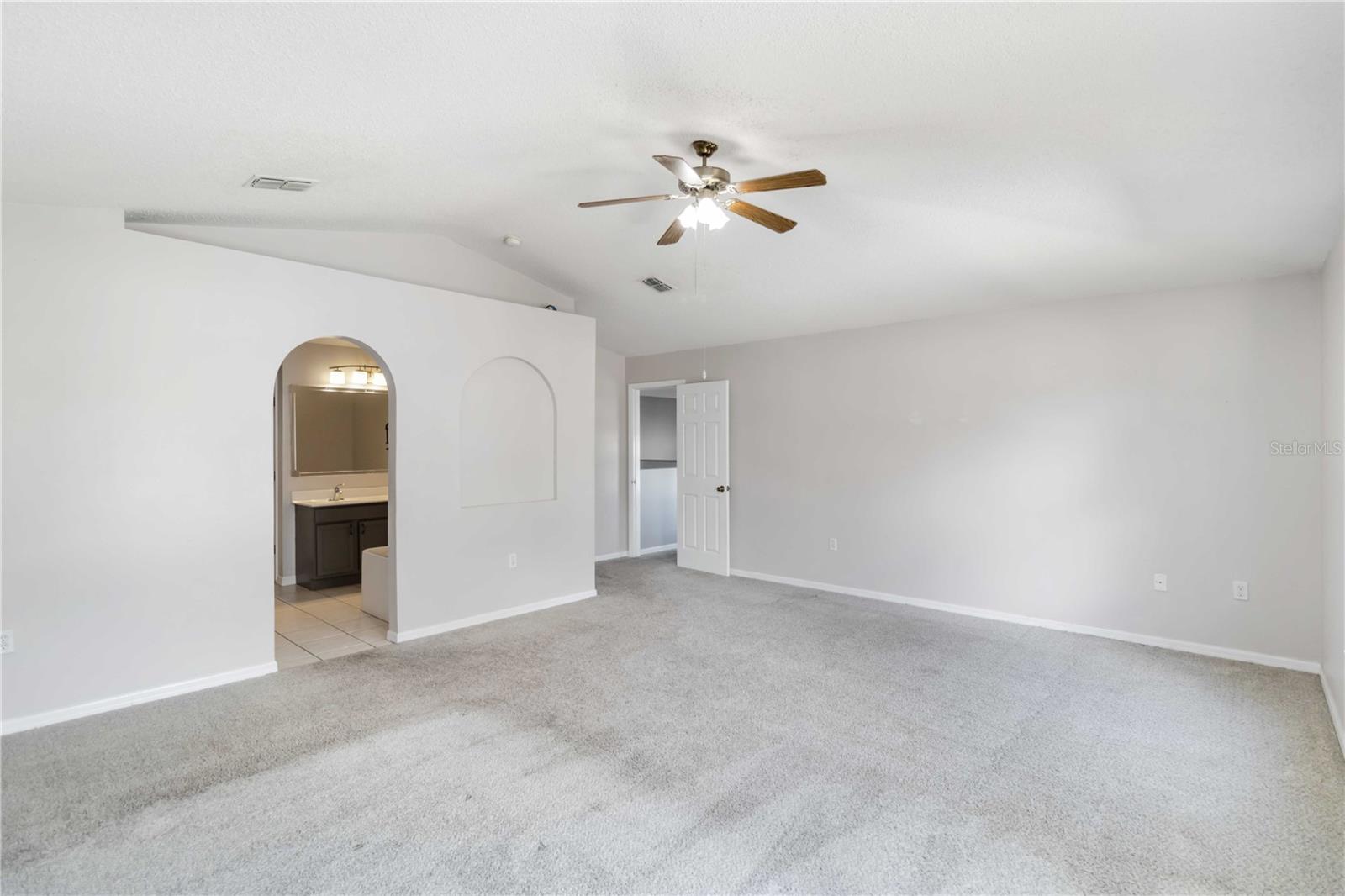 12757 LAKE VISTA DR, GIBSONTON, FL, 33534