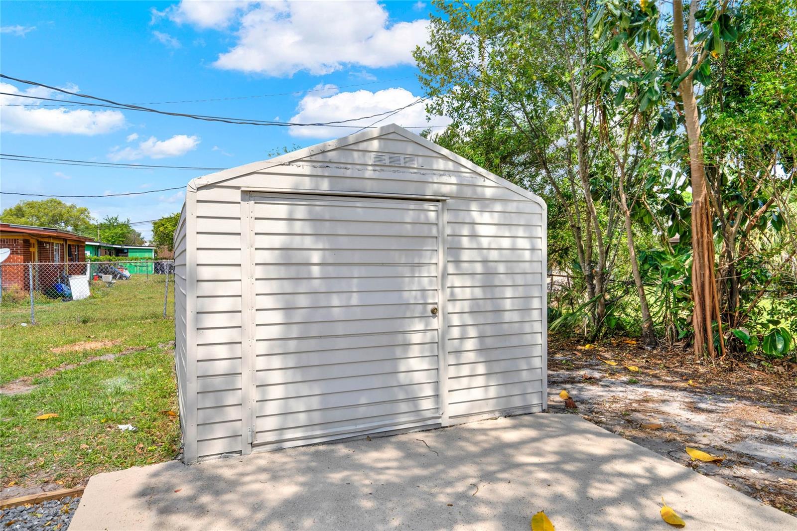 1805 KNOX AVE, SANFORD, FL, 32771