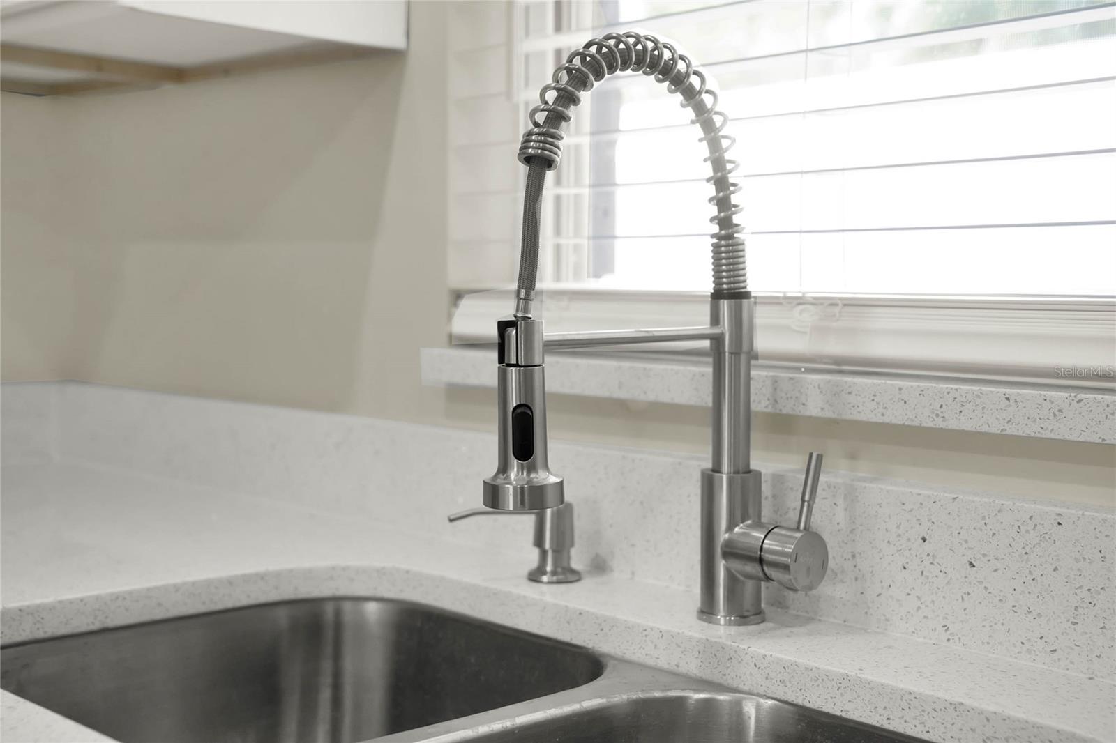 1805 KNOX AVE, SANFORD, FL, 32771