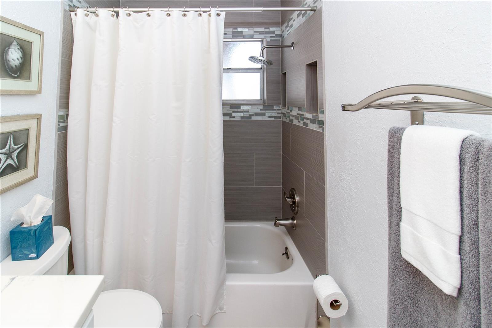 5135 GEMSTONE DR #202, NEW PORT RICHEY, FL, 34652