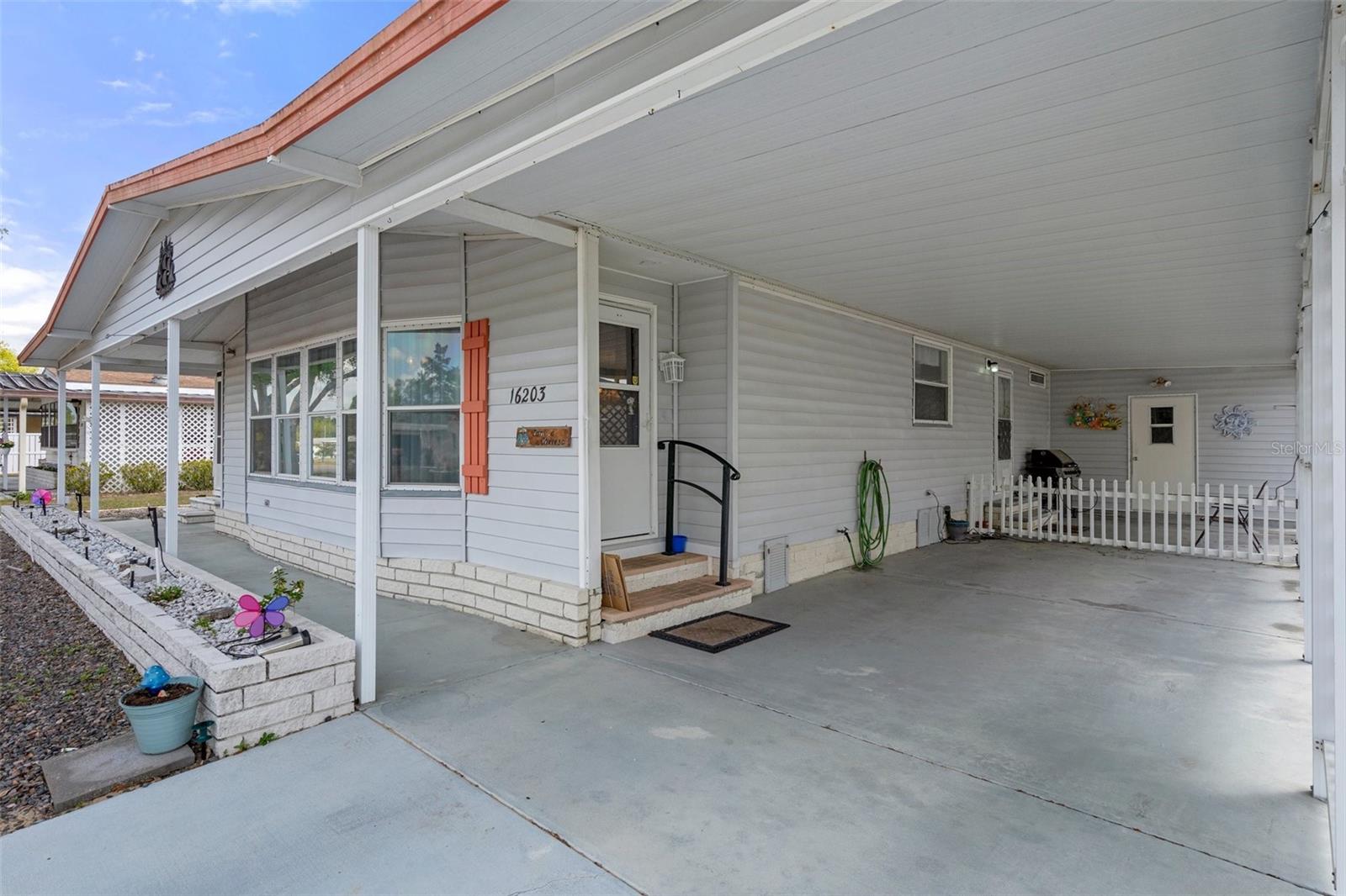 16203 BROOKRIDGE BLVD, BROOKSVILLE, FL, 34613