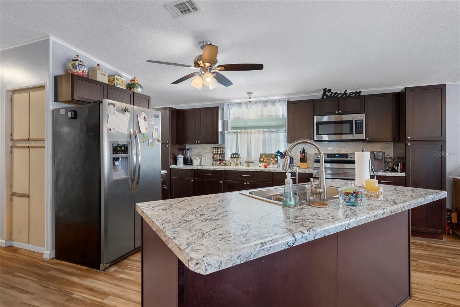 16203 BROOKRIDGE BLVD, BROOKSVILLE, FL, 34613