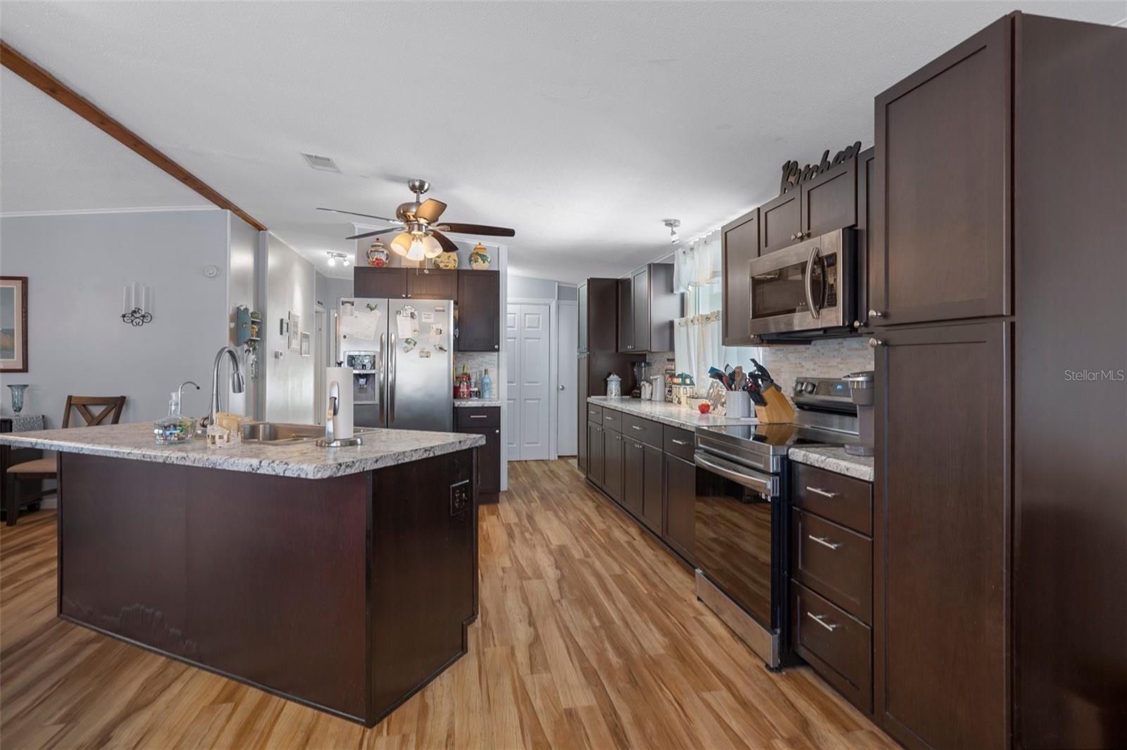 16203 BROOKRIDGE BLVD, BROOKSVILLE, FL, 34613