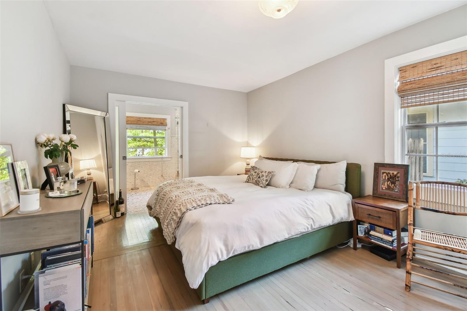 1153 BAY ST NE, ST PETERSBURG, FL, 33701