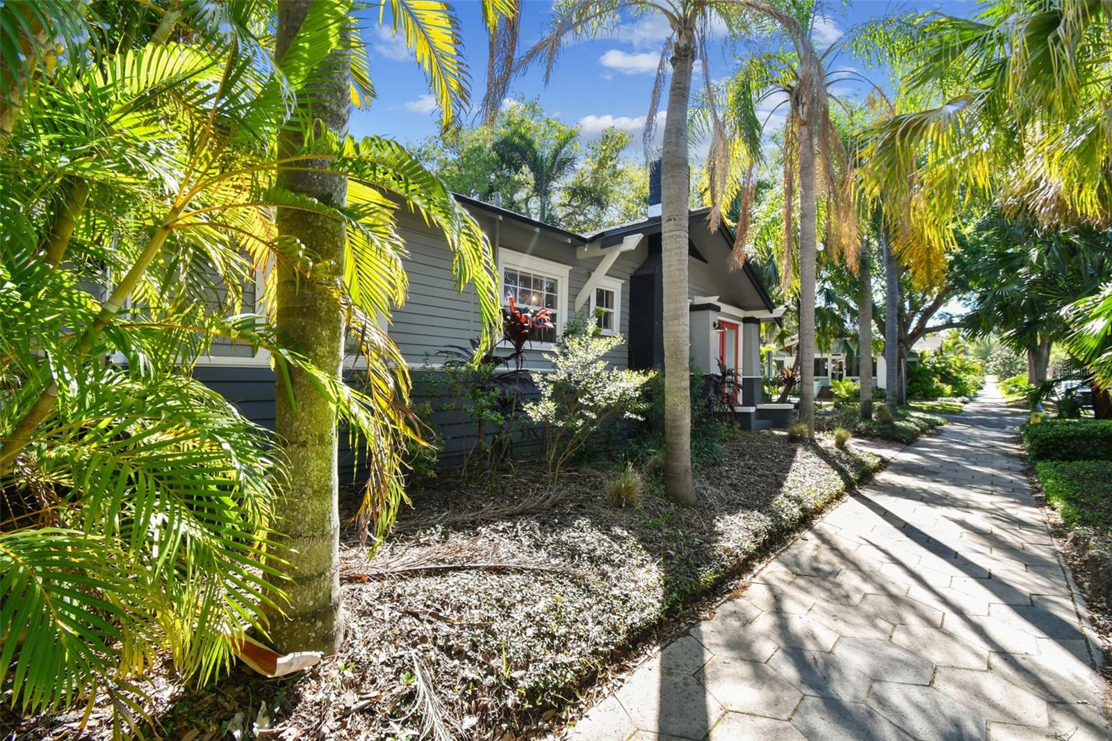 1153 BAY ST NE, ST PETERSBURG, FL, 33701