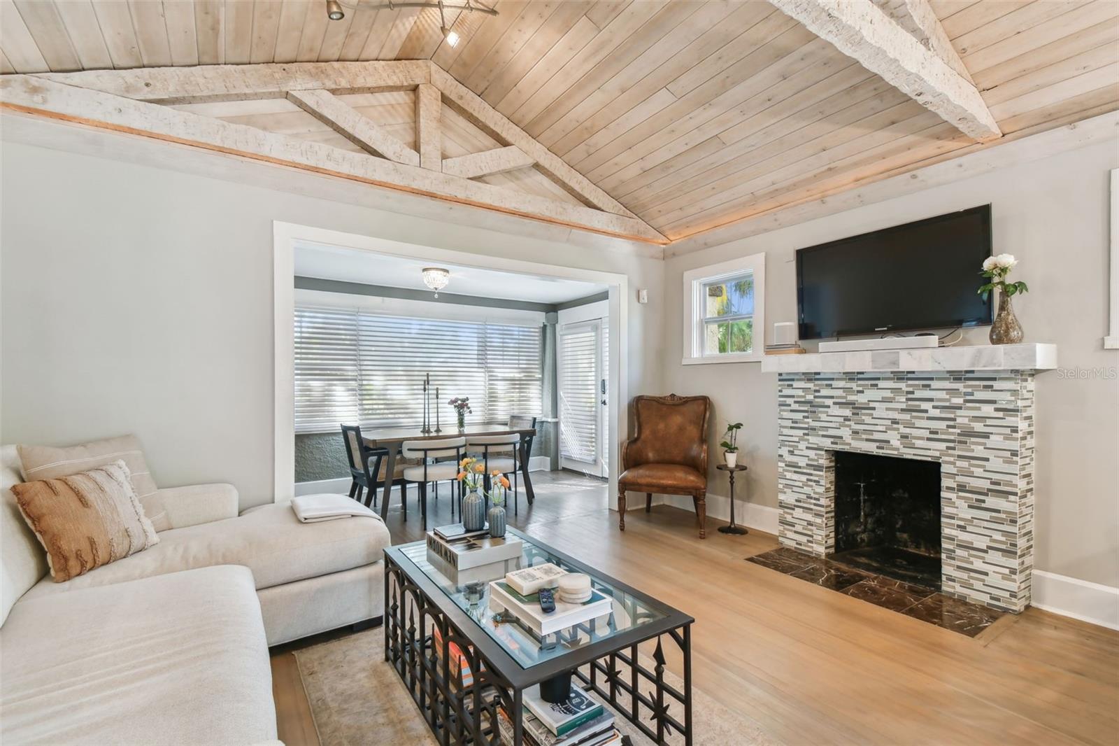 1153 BAY ST NE, ST PETERSBURG, FL, 33701