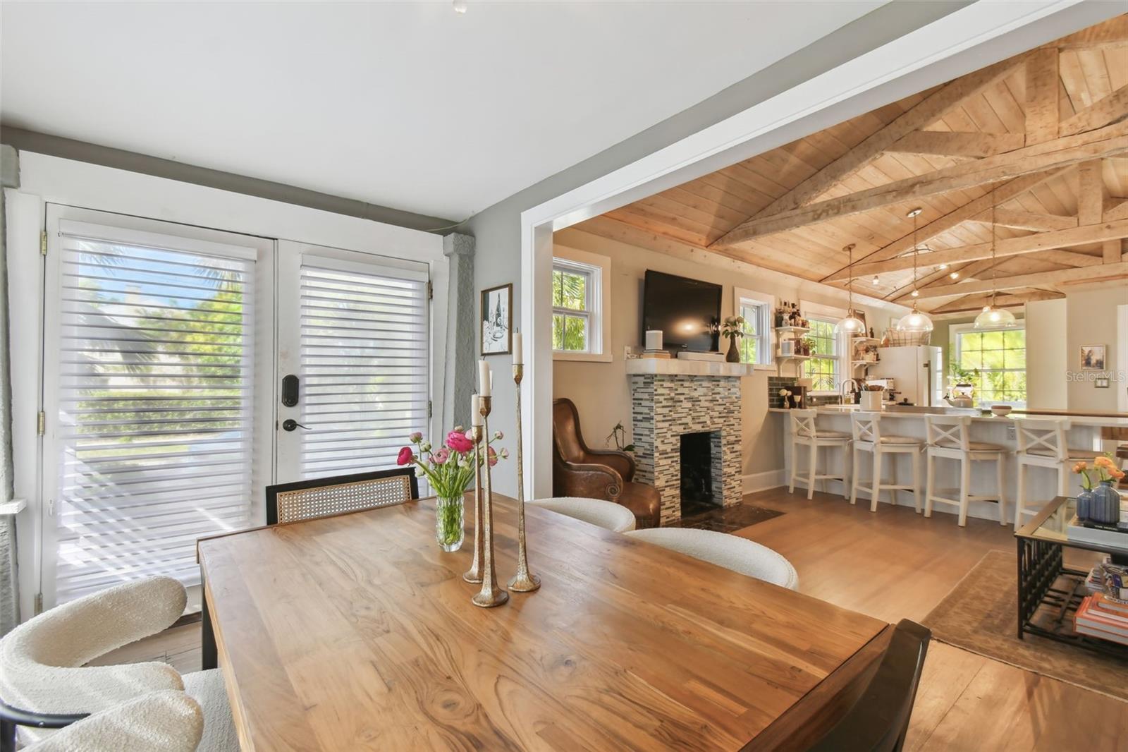 1153 BAY ST NE, ST PETERSBURG, FL, 33701