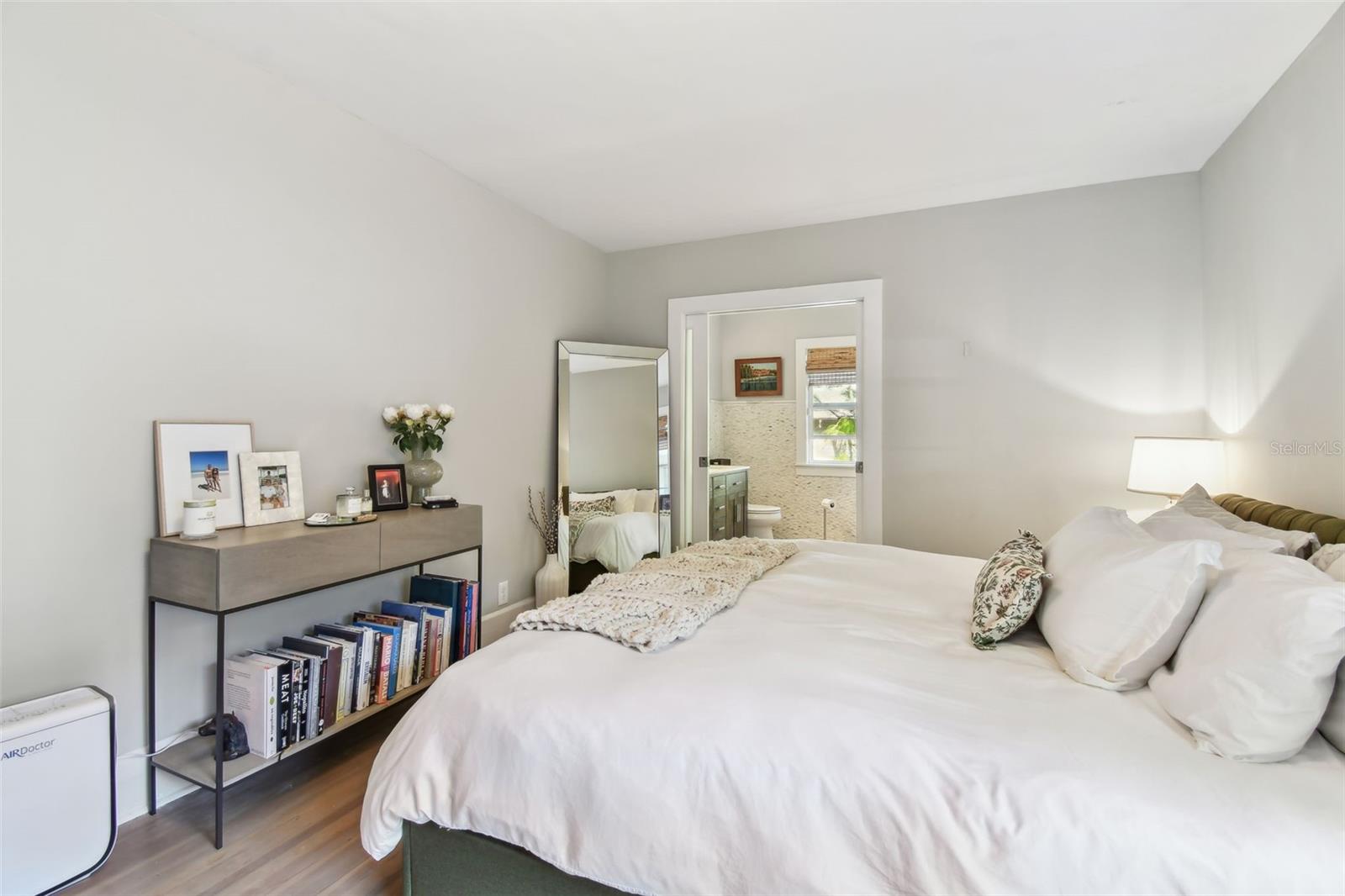 1153 BAY ST NE, ST PETERSBURG, FL, 33701