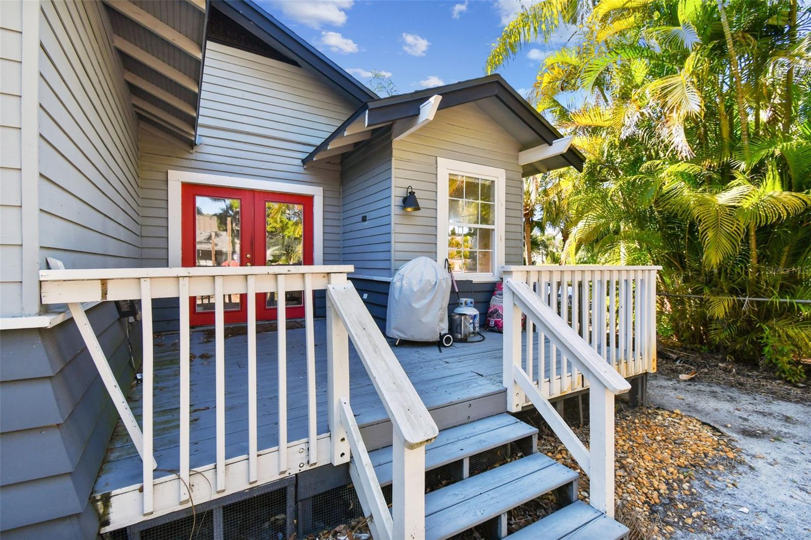 1153 BAY ST NE, ST PETERSBURG, FL, 33701