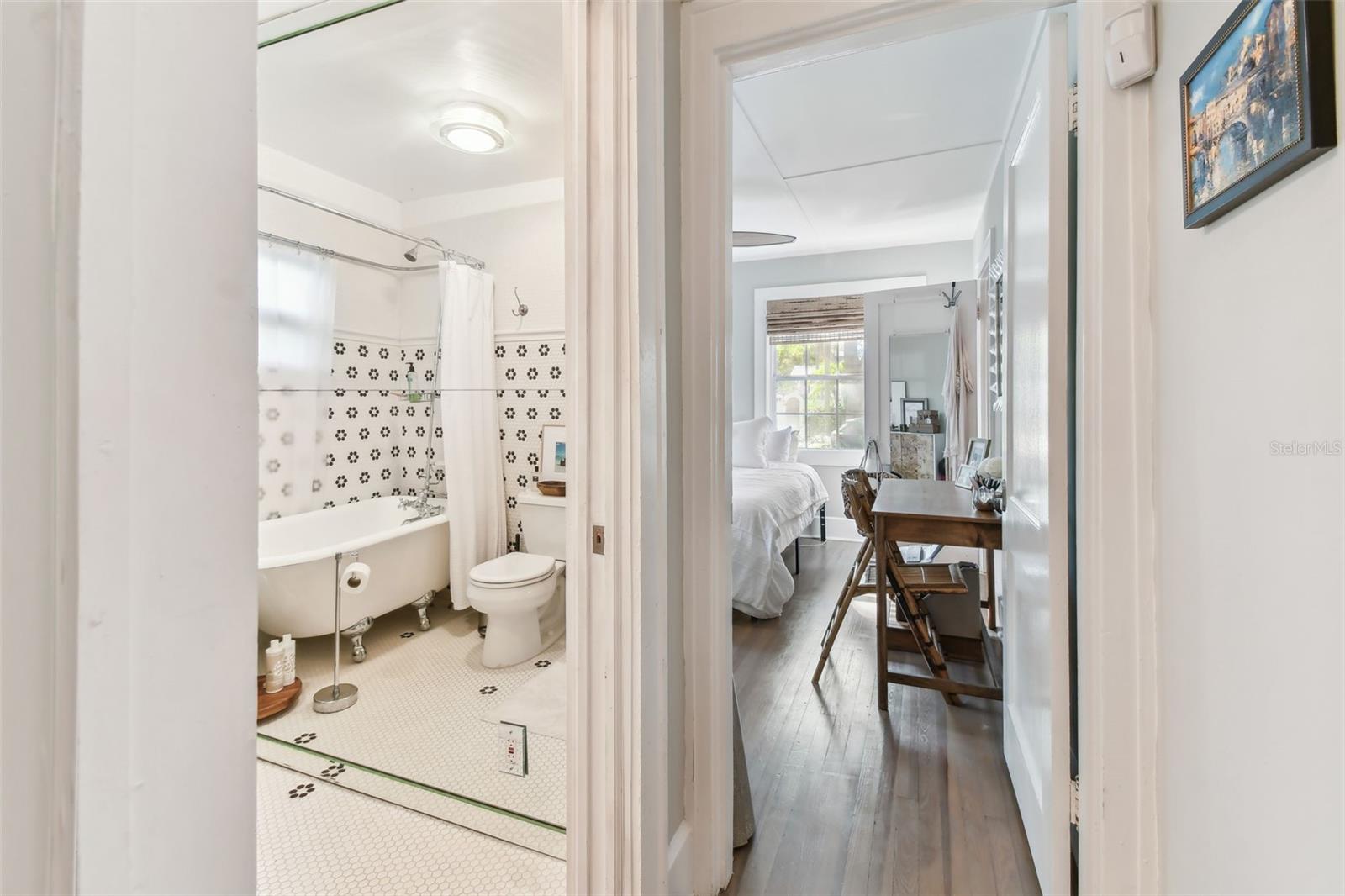 1153 BAY ST NE, ST PETERSBURG, FL, 33701