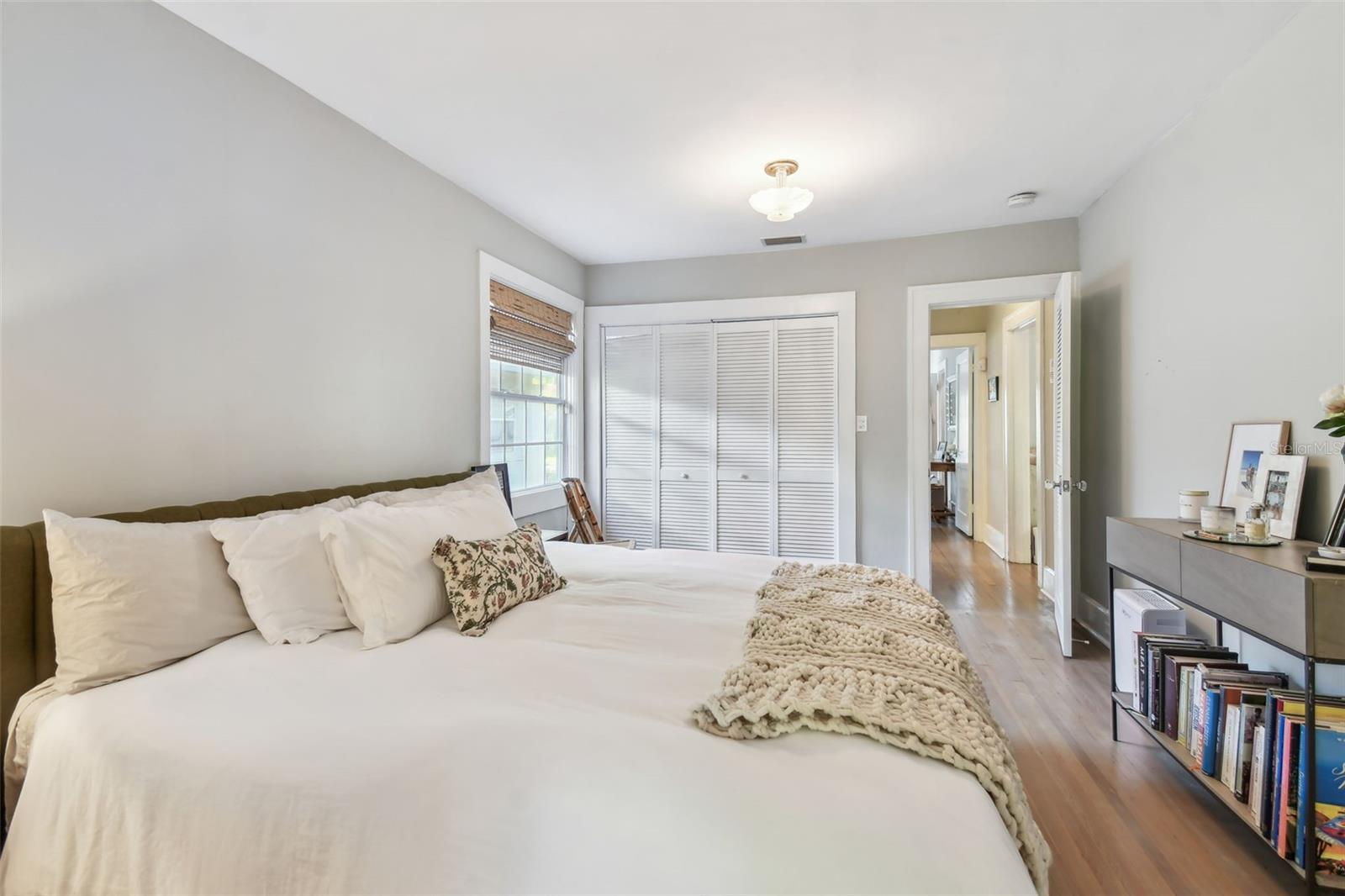 1153 BAY ST NE, ST PETERSBURG, FL, 33701