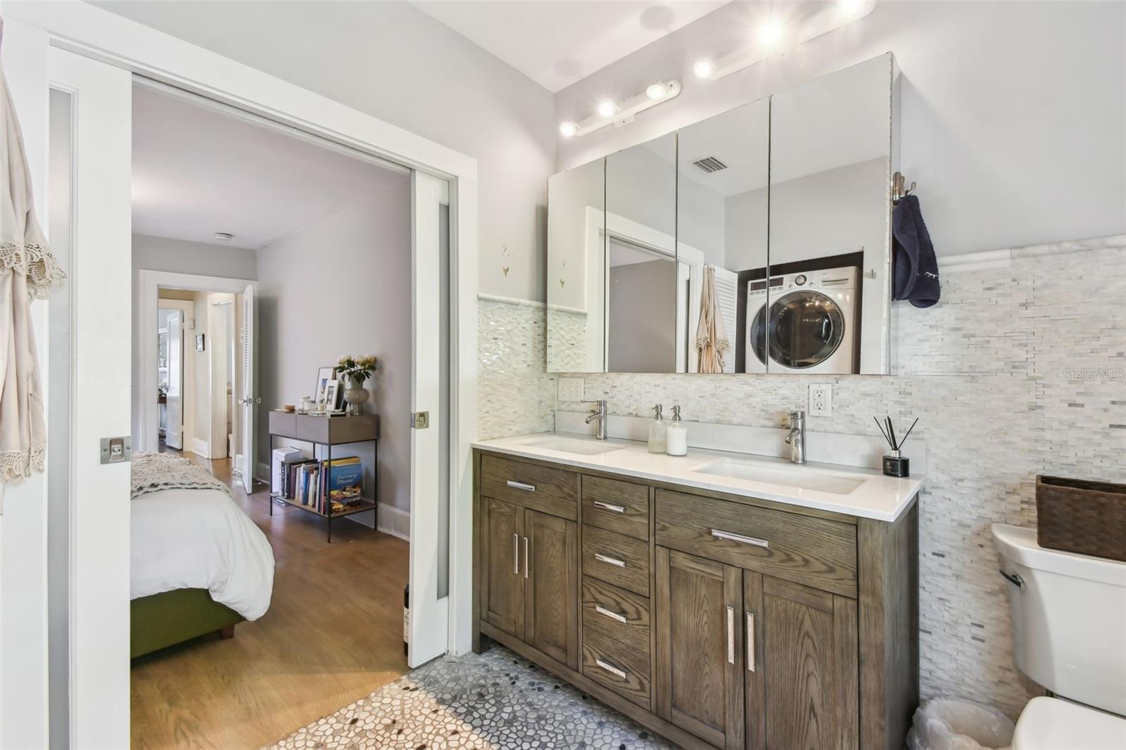 1153 BAY ST NE, ST PETERSBURG, FL, 33701