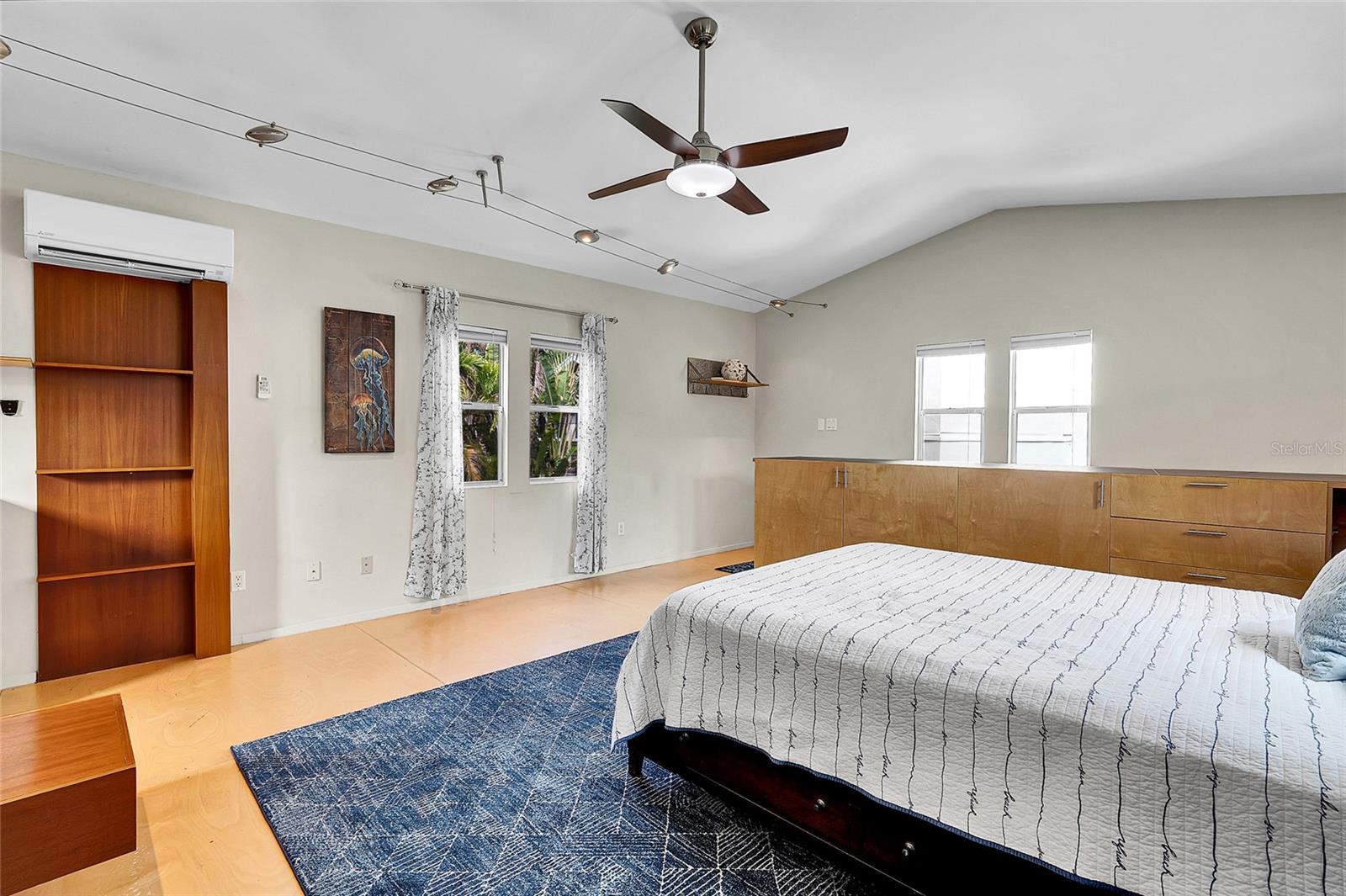 326 16TH AVE NE, ST PETERSBURG, FL, 33704