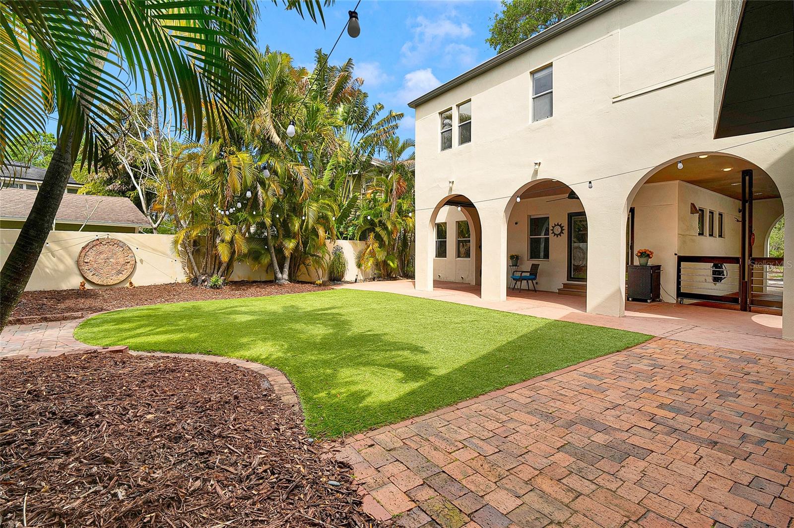 326 16TH AVE NE, ST PETERSBURG, FL, 33704
