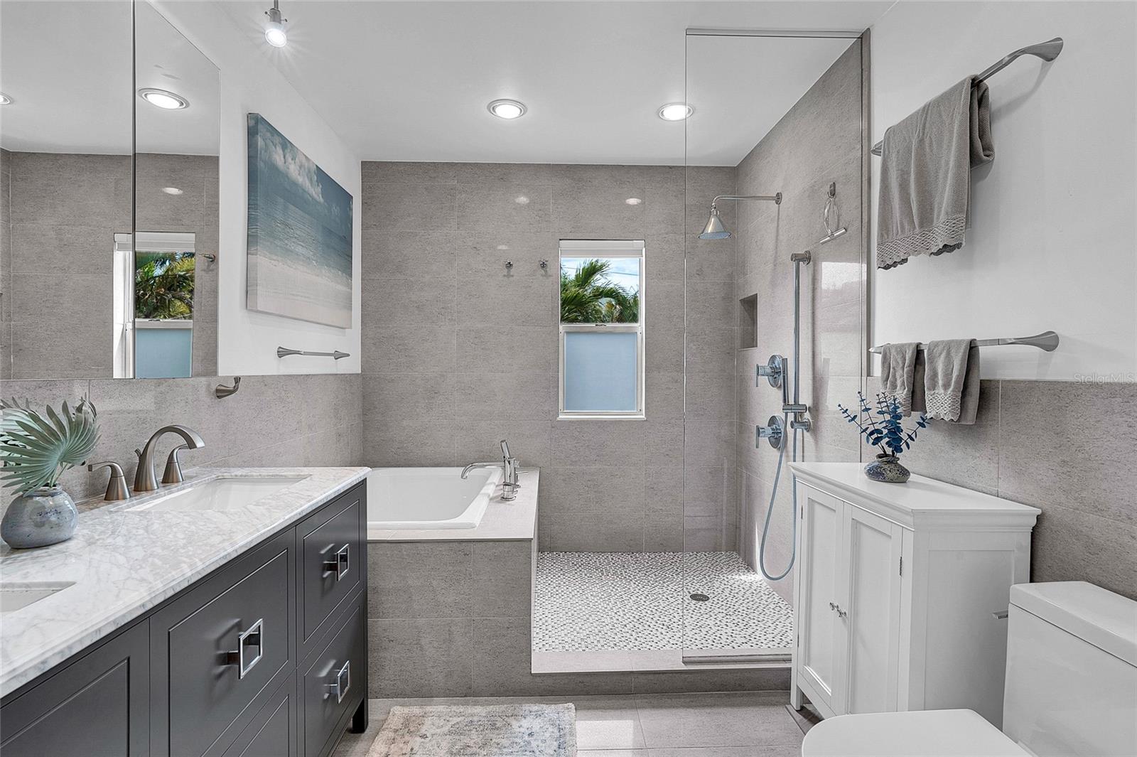 326 16TH AVE NE, ST PETERSBURG, FL, 33704