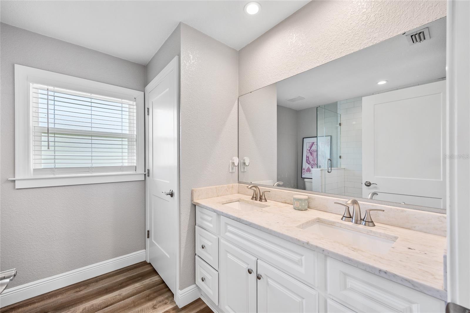 5284 36TH AVE N, ST PETERSBURG, FL, 33710
