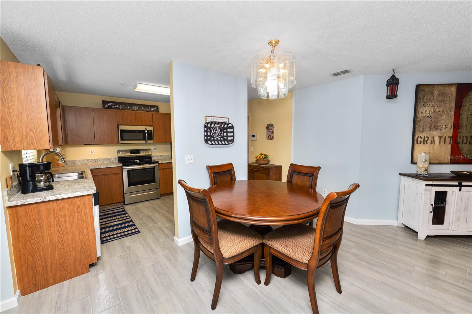 6732 LEMON TREE DR, LAKELAND, FL, 33813