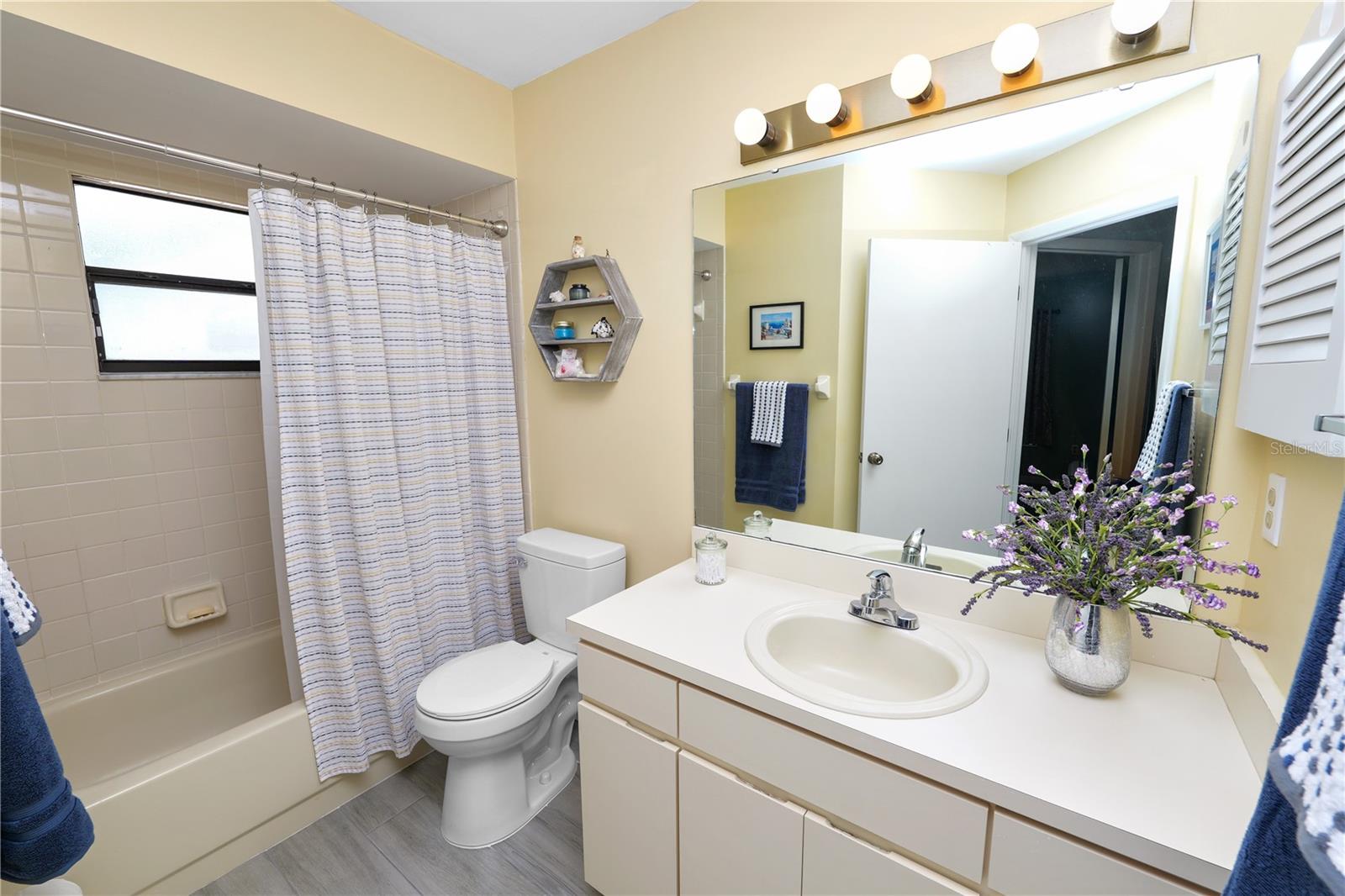 6732 LEMON TREE DR, LAKELAND, FL, 33813