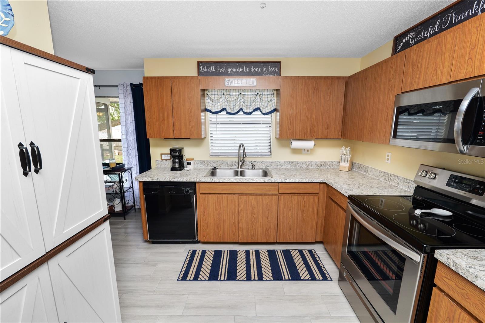 6732 LEMON TREE DR, LAKELAND, FL, 33813