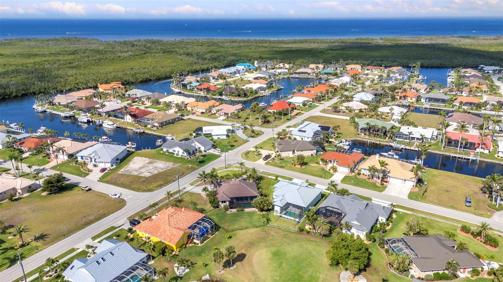3712 CARMICHAEL DR, PUNTA GORDA, FL, 33950