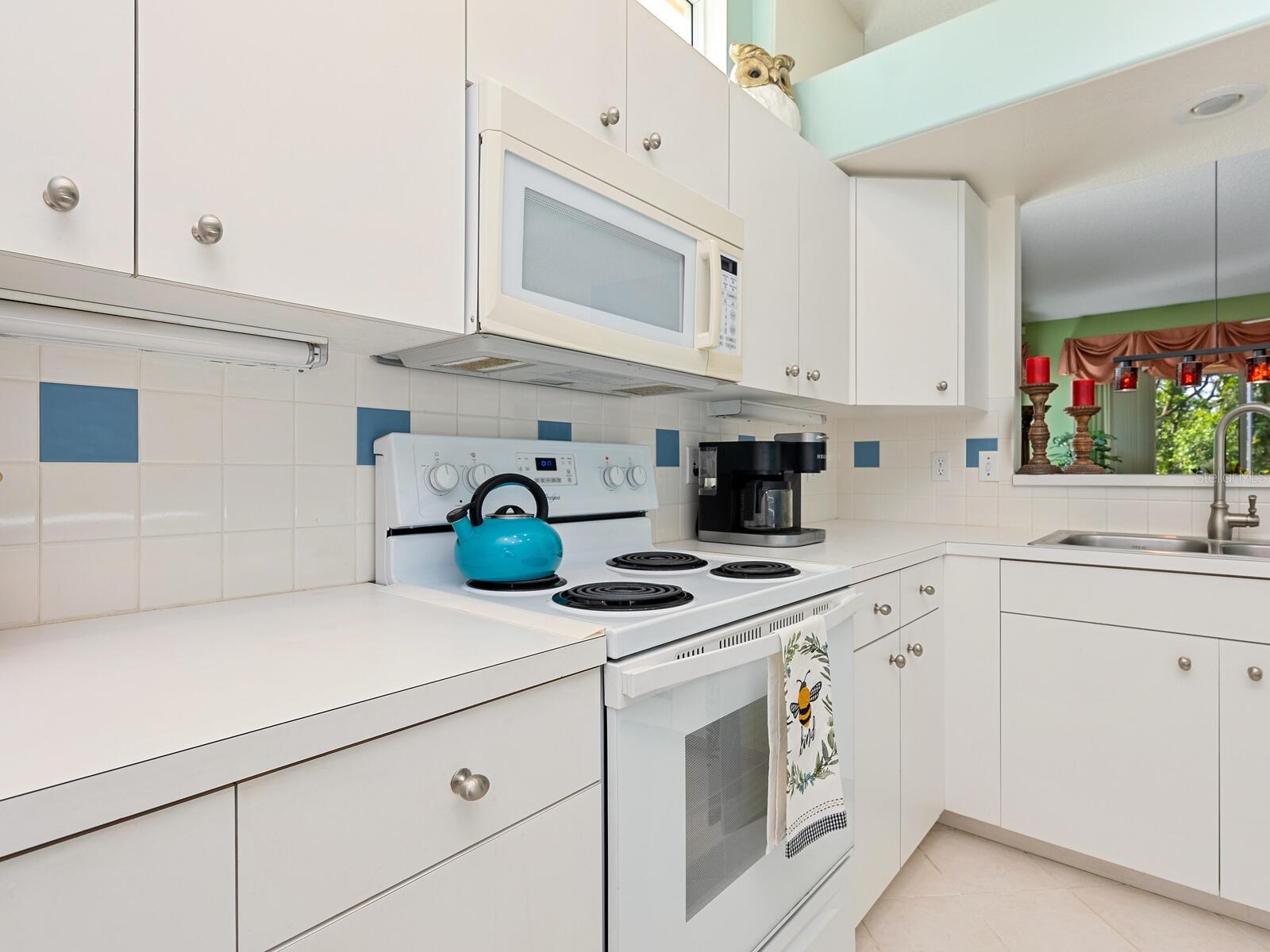 6748 HICKORY HAMMOCK CIR, BRADENTON, FL, 34202
