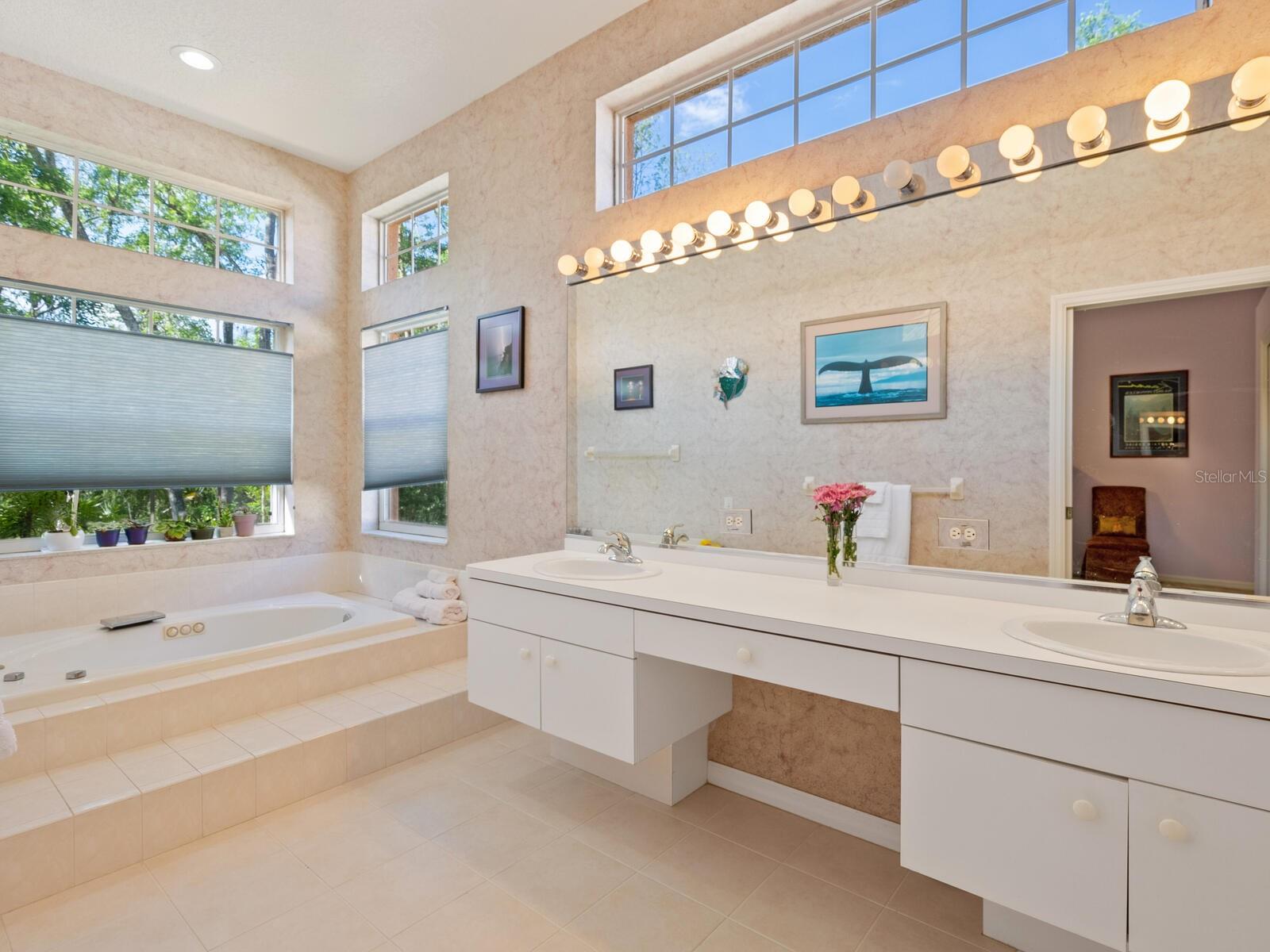 6748 HICKORY HAMMOCK CIR, BRADENTON, FL, 34202