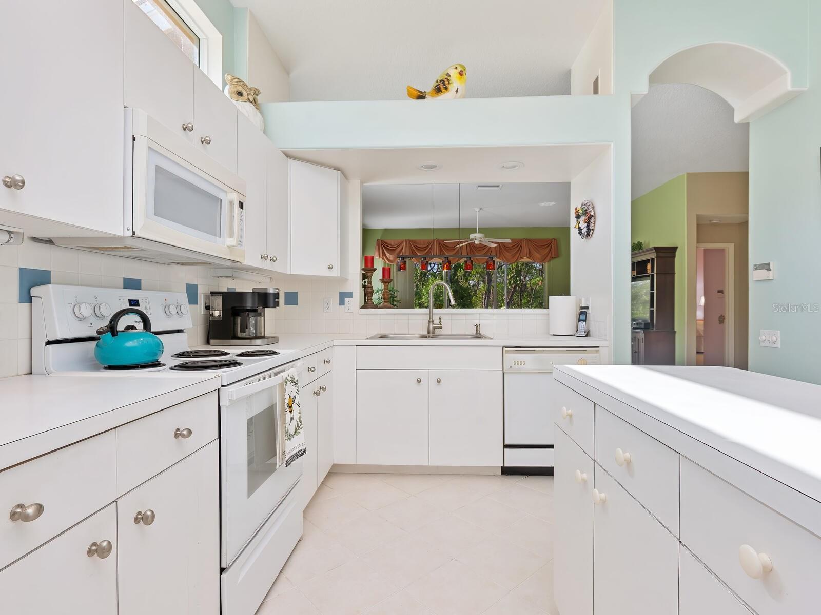 6748 HICKORY HAMMOCK CIR, BRADENTON, FL, 34202