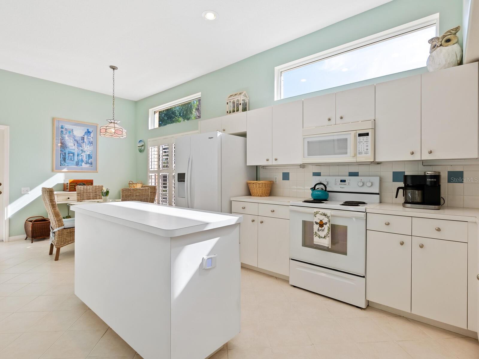 6748 HICKORY HAMMOCK CIR, BRADENTON, FL, 34202