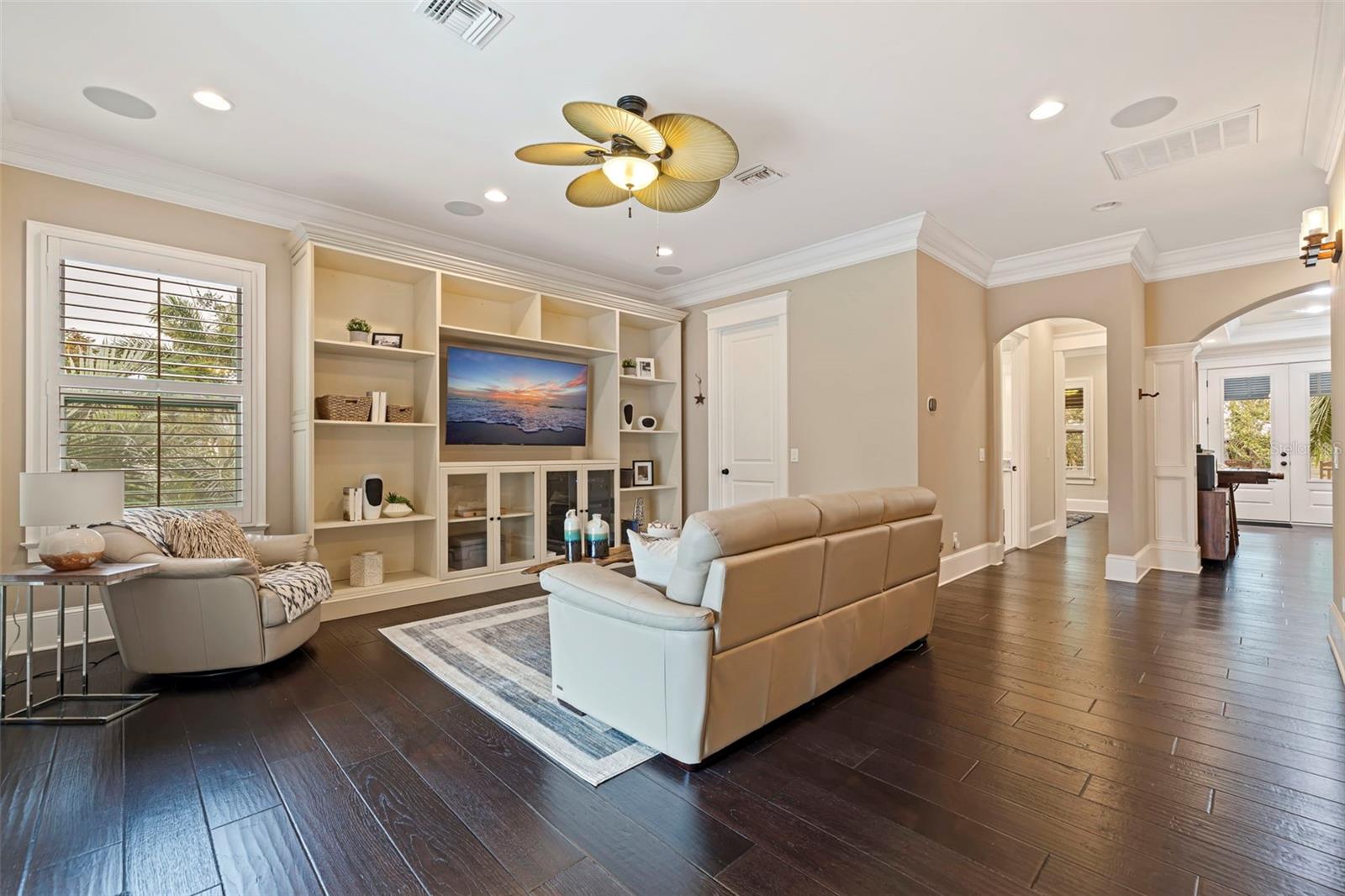 310 8TH AVE N, ST PETERSBURG, FL, 33701