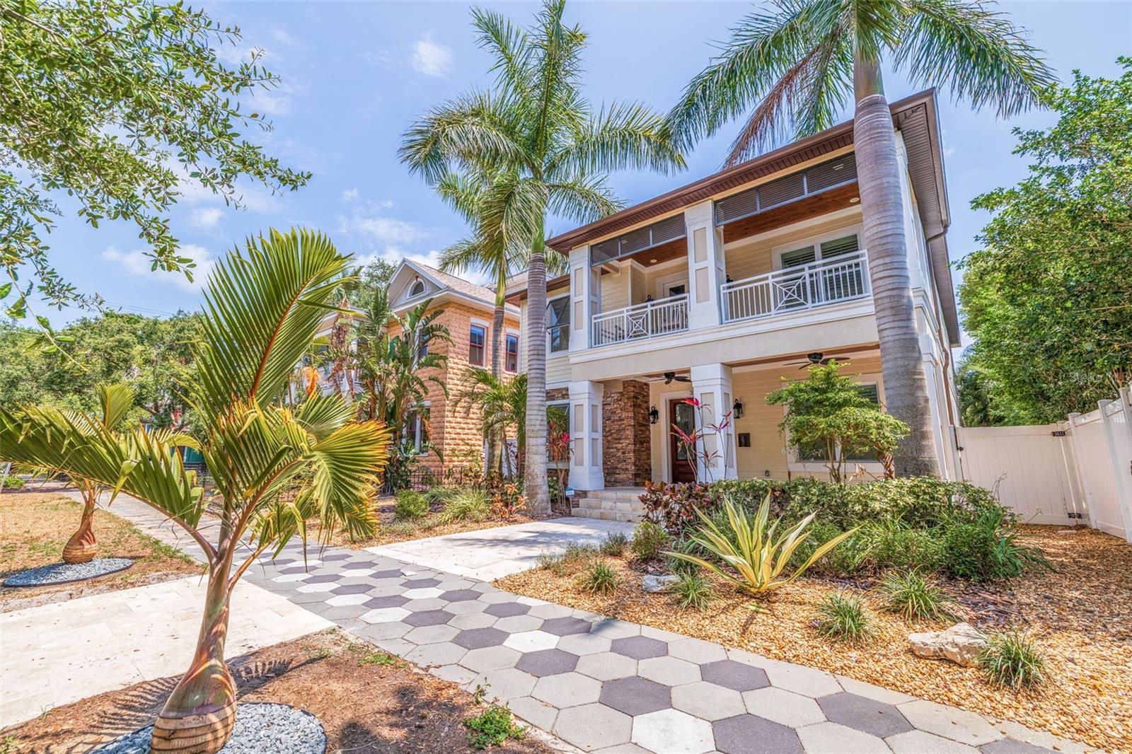 310 8TH AVE N, ST PETERSBURG, FL, 33701