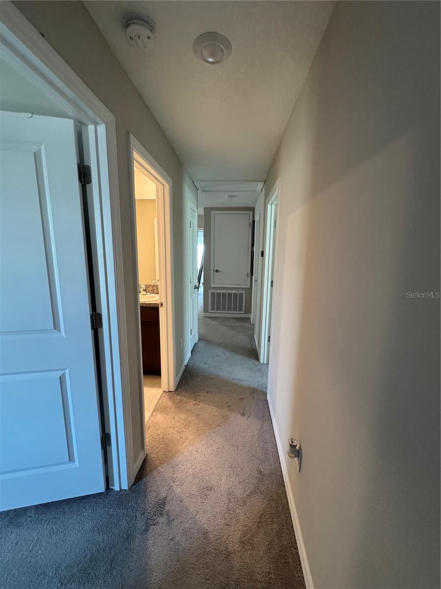 588 ROYAL EMPRESS DR, RUSKIN, FL, 33570