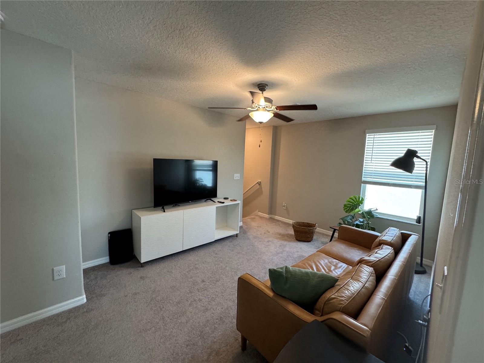 588 ROYAL EMPRESS DR, RUSKIN, FL, 33570