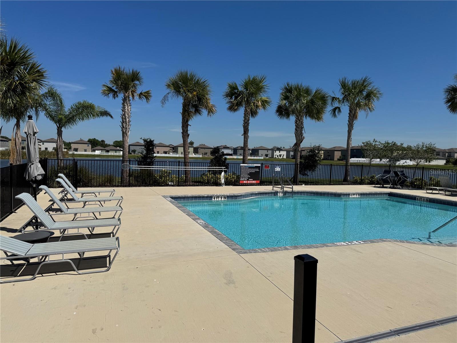 588 ROYAL EMPRESS DR, RUSKIN, FL, 33570