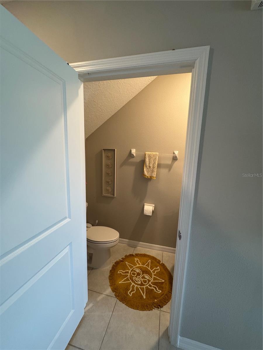 588 ROYAL EMPRESS DR, RUSKIN, FL, 33570