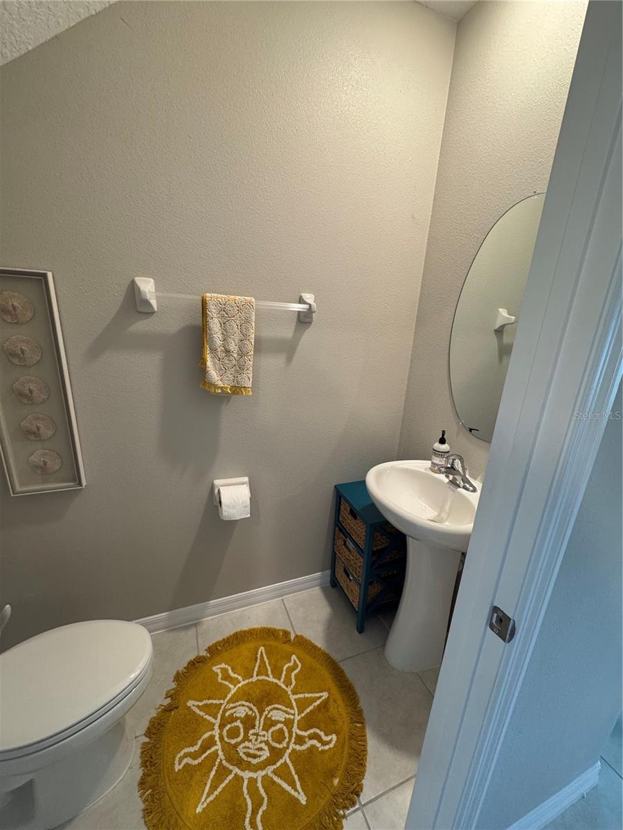 588 ROYAL EMPRESS DR, RUSKIN, FL, 33570