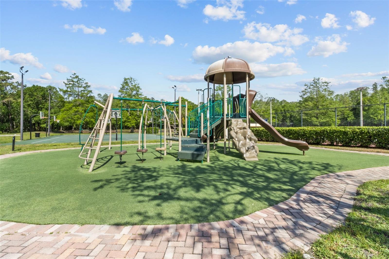 4018 SALEM SQUARE PKWY, PALM HARBOR, FL, 34685