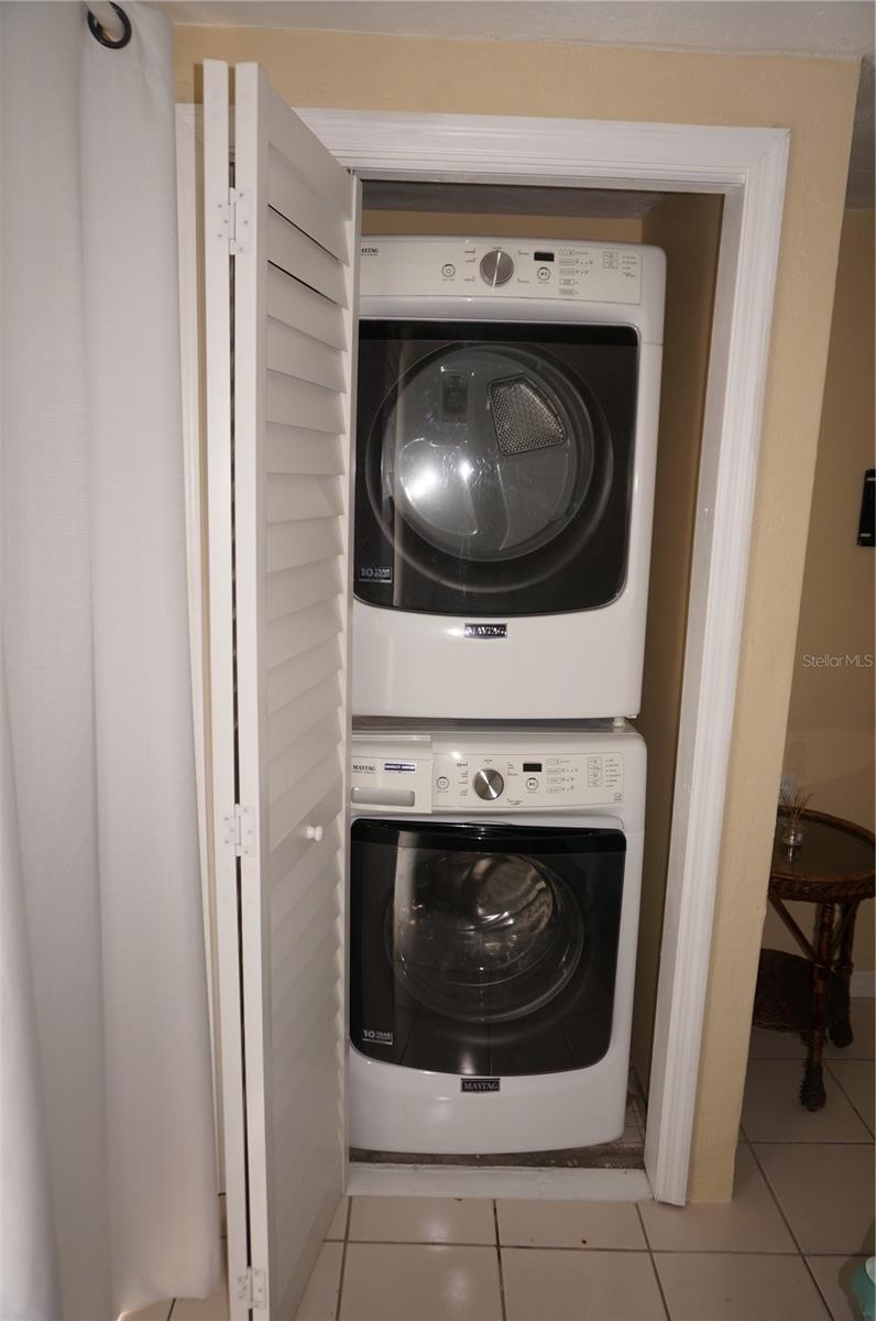 1270 MANOR RD, ENGLEWOOD, FL, 34223