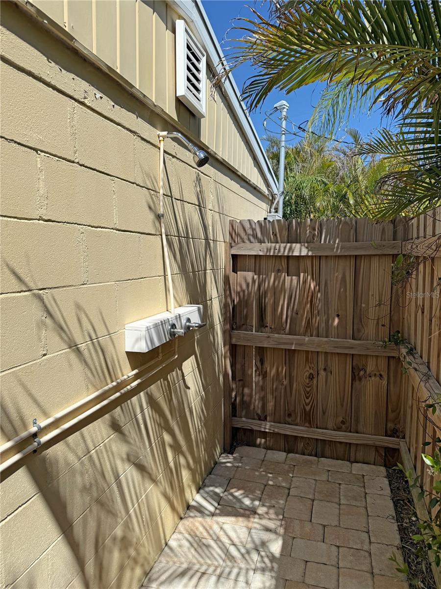 1270 MANOR RD, ENGLEWOOD, FL, 34223