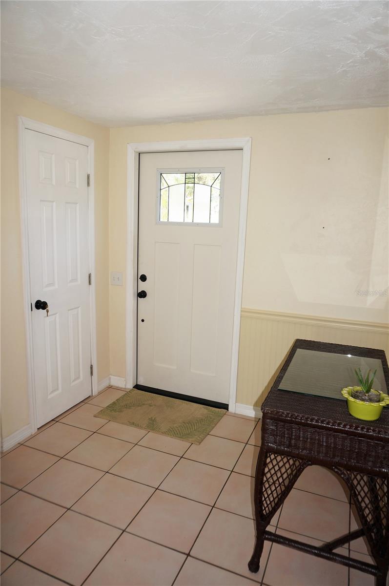 1270 MANOR RD, ENGLEWOOD, FL, 34223