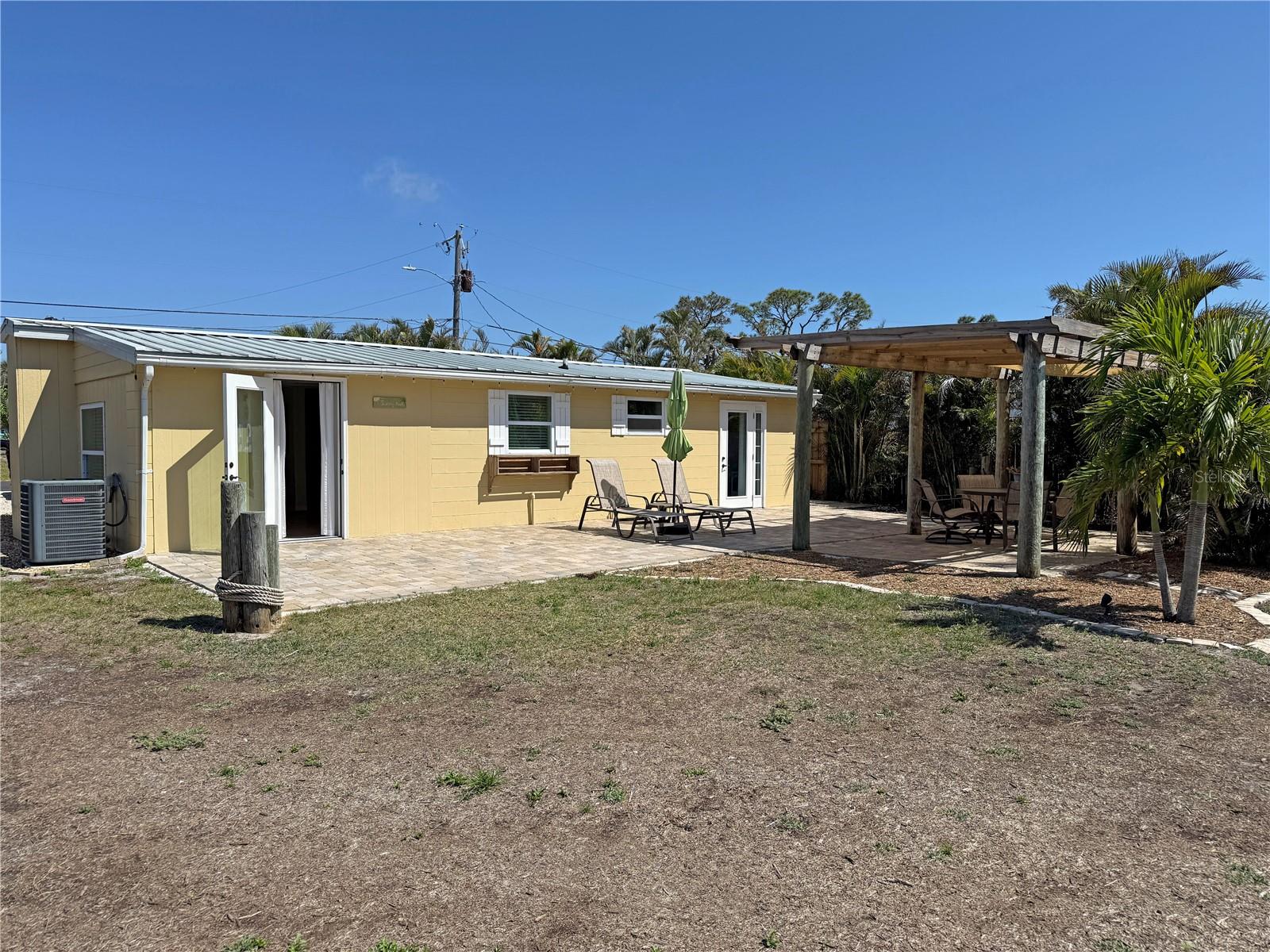 1270 MANOR RD, ENGLEWOOD, FL, 34223