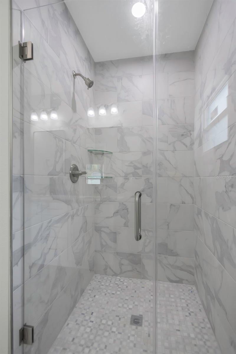 8505 N BROOKS ST, TAMPA, FL, 33604