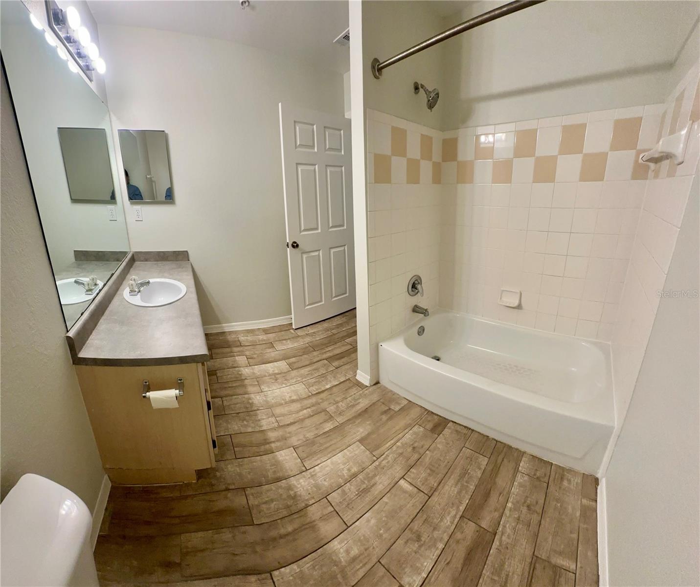 3368 PARKCHESTER SQUARE BLVD #203, ORLANDO, FL, 32835