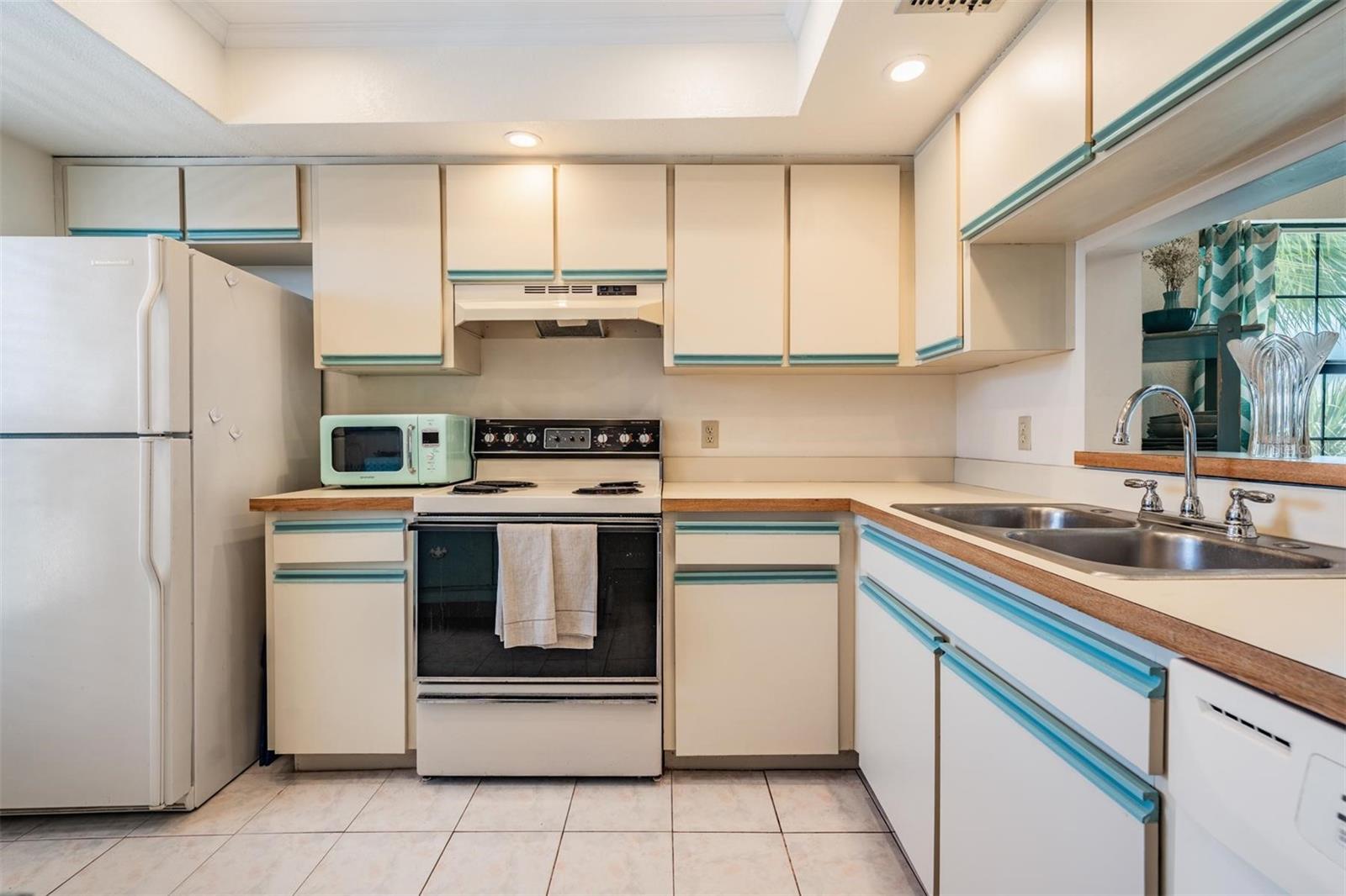 340 CAUSEWAY BLVD #209, DUNEDIN, FL, 34698