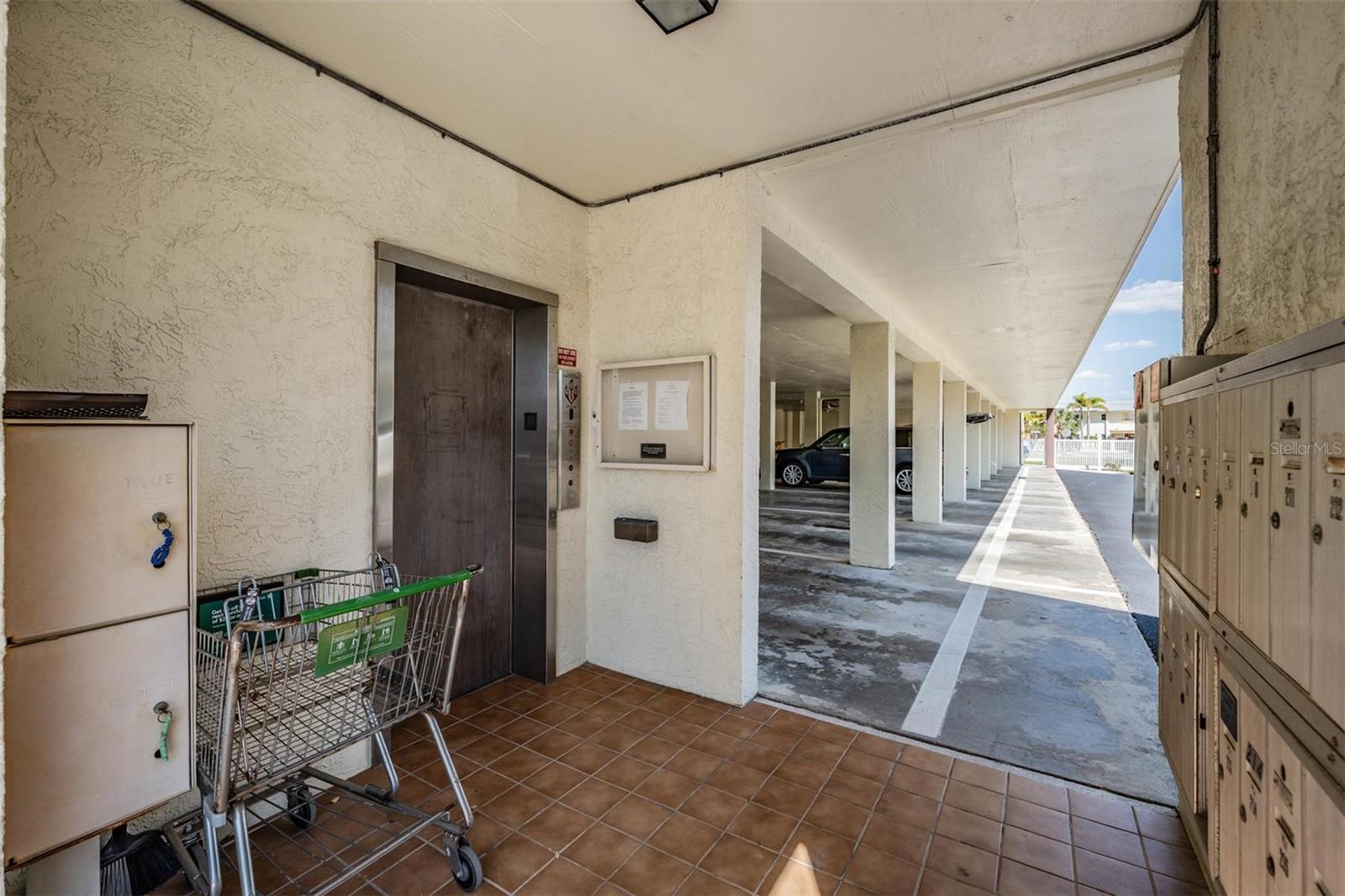 340 CAUSEWAY BLVD #209, DUNEDIN, FL, 34698